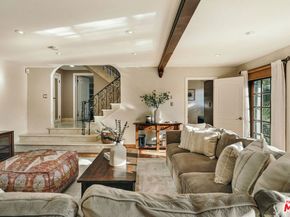 1664 Las Flores Drive, Glendale CA 91207