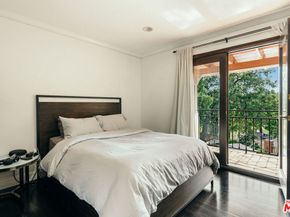 1664 Las Flores Drive, Glendale CA 91207