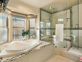 1664 Las Flores Drive, Glendale CA 91207