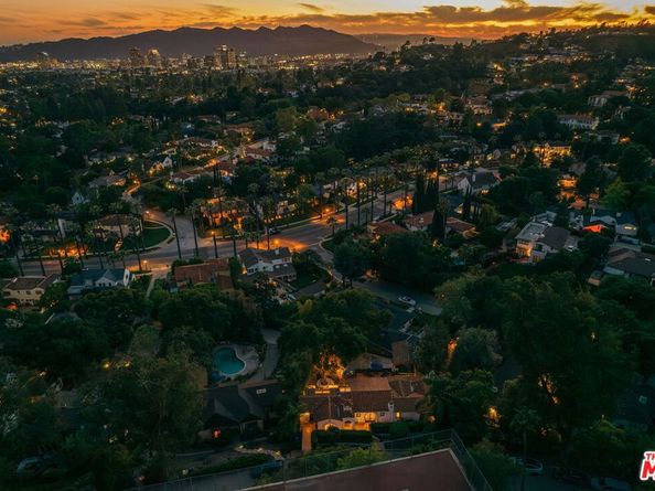 1664 Las Flores Drive, Glendale CA 91207