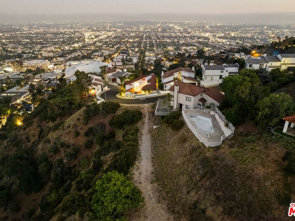 1842 N Crescent Heights Boulevard, Los Angeles CA 90069