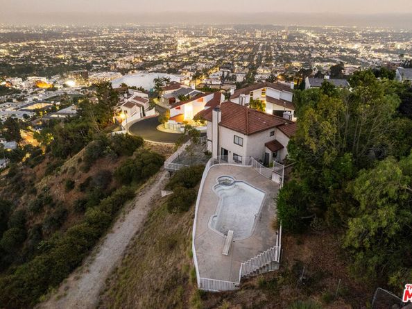 1842 N Crescent Heights Boulevard, Los Angeles CA 90069