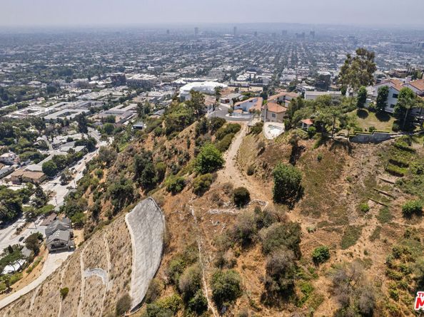 1842 N Crescent Heights Boulevard, Los Angeles CA 90069