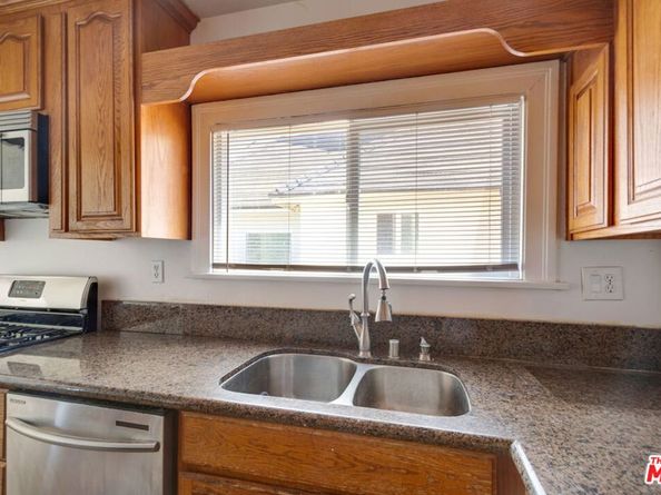 6018 S Harcourt Avenue, Los Angeles CA 90043