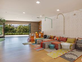 859 Woodacres Road, Santa Monica CA 90402