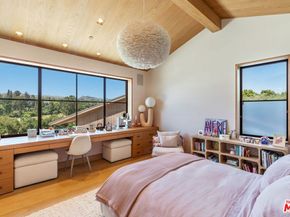 859 Woodacres Road, Santa Monica CA 90402