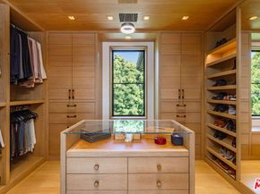 859 Woodacres Road, Santa Monica CA 90402