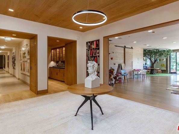 859 Woodacres Road, Santa Monica CA 90402