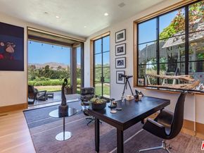 859 Woodacres Road, Santa Monica CA 90402