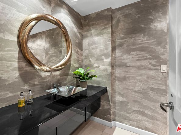 10490 Wilshire Boulevard 604, Los Angeles CA 90024