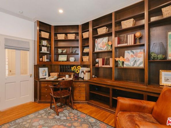 2055 Outpost Drive, Los Angeles CA 90068