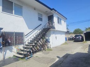 3834 Maple Avenue, Los Angeles CA 90011