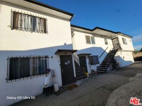 3834 Maple Avenue, Los Angeles CA 90011