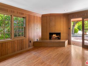 5347 Winnetka Avenue, Woodland Hills CA 91364