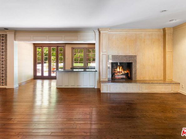 5347 Winnetka Avenue, Woodland Hills CA 91364