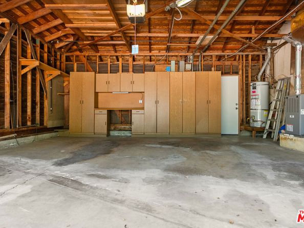 5347 Winnetka Avenue, Woodland Hills CA 91364