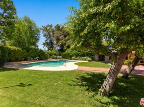 5347 Winnetka Avenue, Woodland Hills CA 91364