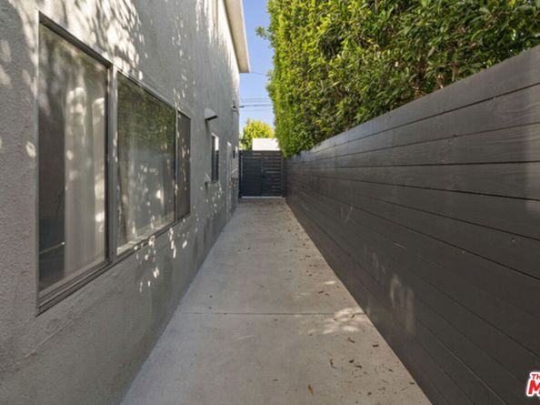 656 Indiana Avenue, Venice CA 90291