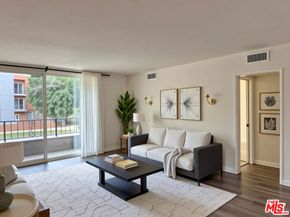 10707 Camarillo Street 117, North Hollywood CA 91602