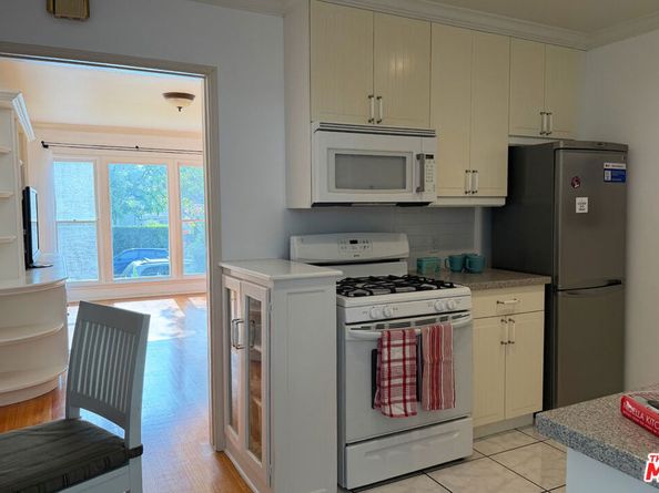 1701 Washington Avenue, Santa Monica CA 90403