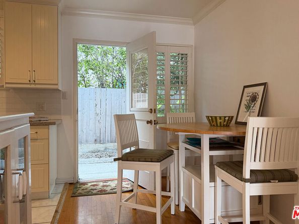 1701 Washington Avenue, Santa Monica CA 90403