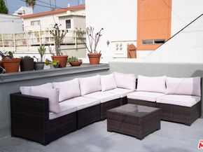 1701 Washington Avenue, Santa Monica CA 90403