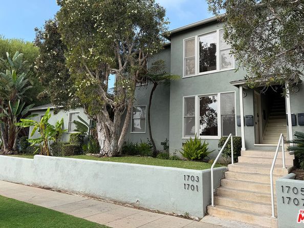 1701 Washington Avenue, Santa Monica CA 90403