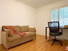 1701 Washington Avenue, Santa Monica CA 90403