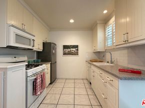 1701 Washington Avenue, Santa Monica CA 90403