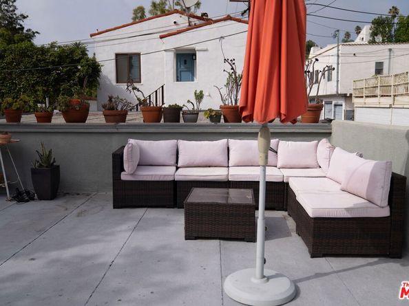 1701 Washington Avenue, Santa Monica CA 90403