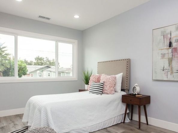 433 S Wilton Place, Los Angeles CA 90020