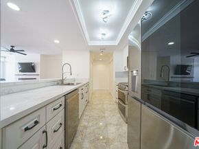 600 W 9th Street 1502, Los Angeles CA 90015