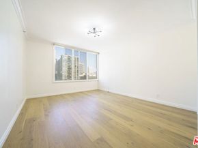 600 W 9th Street 1502, Los Angeles CA 90015