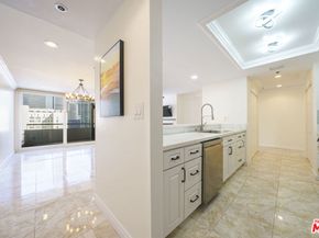 600 W 9th Street 1502, Los Angeles CA 90015