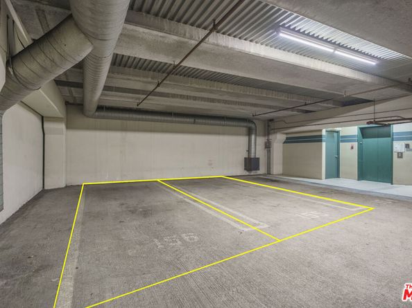 600 W 9th Street 1502, Los Angeles CA 90015