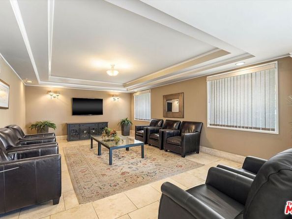 620 S Gramercy Place 234, Los Angeles CA 90005