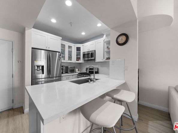 620 S Gramercy Place 234, Los Angeles CA 90005