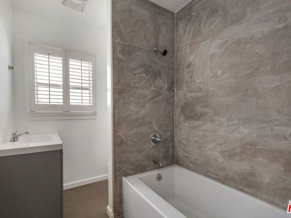 4215 W 58th Place, Los Angeles CA 90043