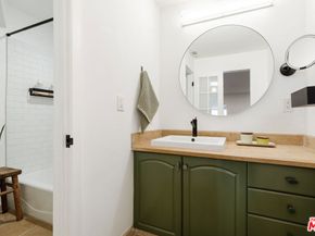 6823 Iris Circle, Los Angeles CA 90068