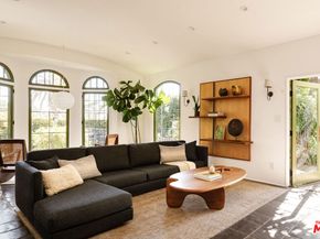 6823 Iris Circle, Los Angeles CA 90068