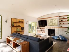 6823 Iris Circle, Los Angeles CA 90068