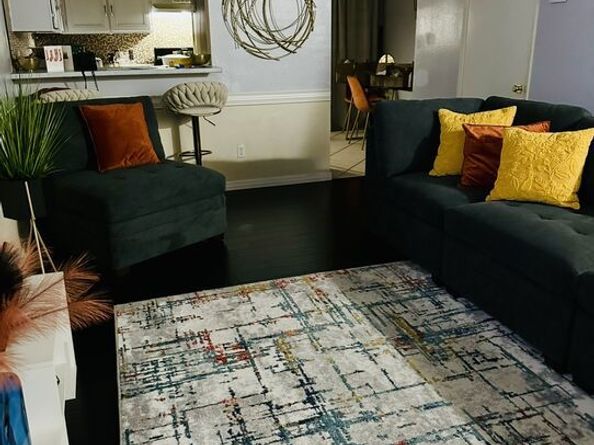 810 W Compton Boulevard 16, Compton CA 90220