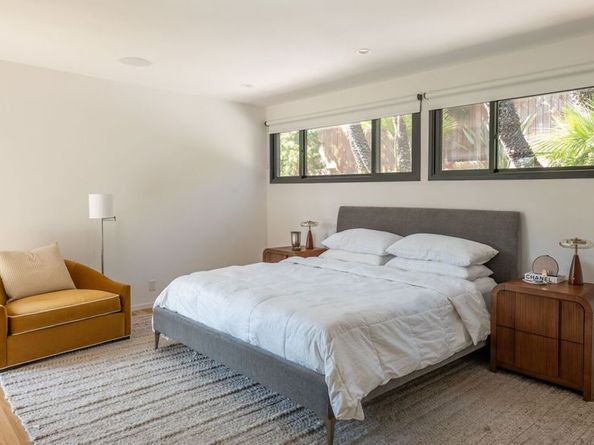 1345 Casiano Road, Los Angeles CA 90049