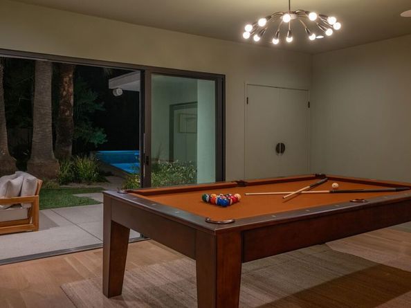 1345 Casiano Road, Los Angeles CA 90049