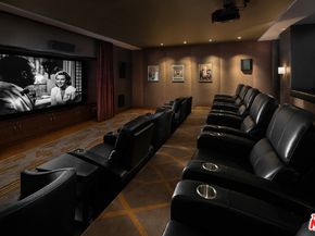 900 W Olympic 32K, Los Angeles CA 90015