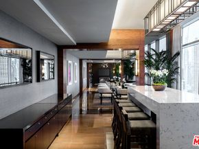 900 W Olympic 32K, Los Angeles CA 90015