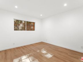 4800 Topeka Drive, Tarzana CA 91356