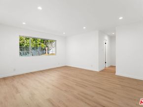 4800 Topeka Drive, Tarzana CA 91356