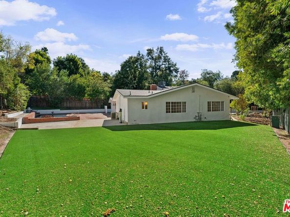 4800 Topeka Drive, Tarzana CA 91356