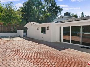 4800 Topeka Drive, Tarzana CA 91356